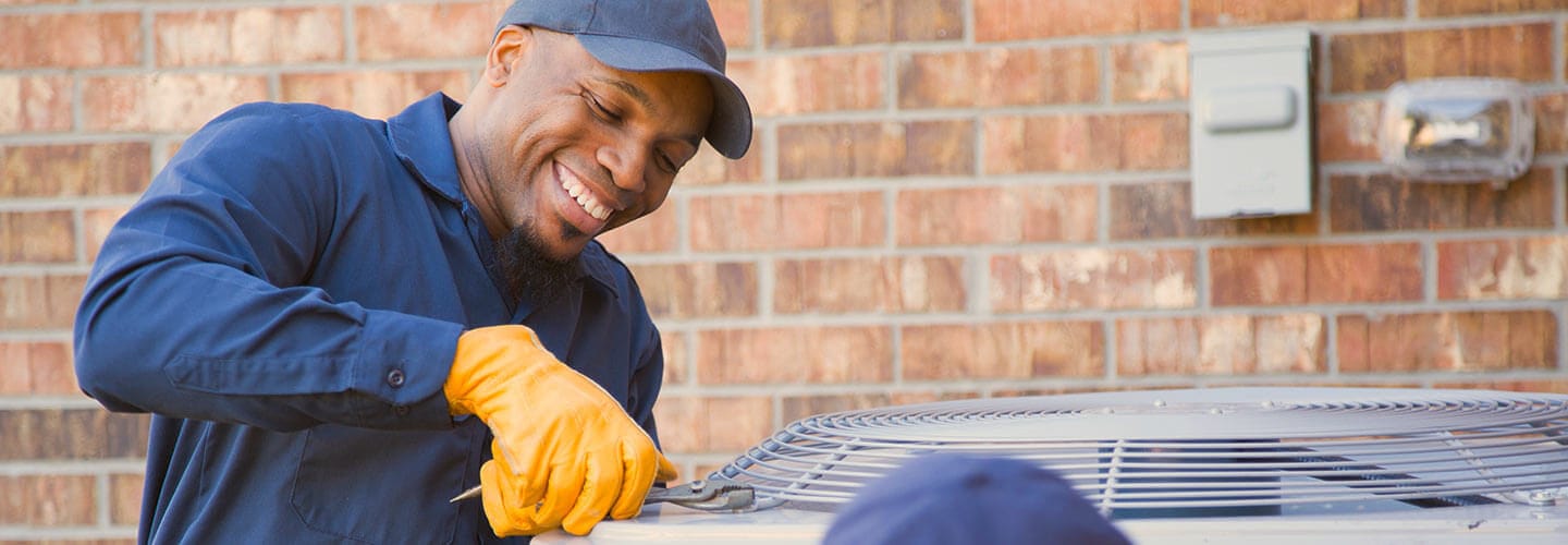 Ac Installation Contractor Working in Ottawa, ON